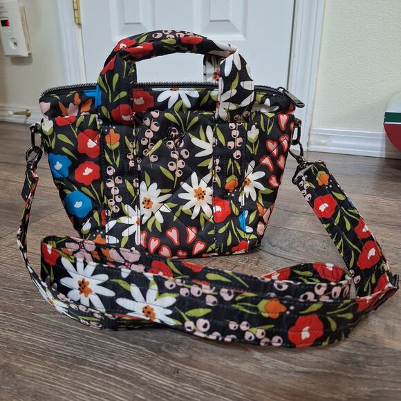 New Lug Dori Mini Tote Crossbody Floral Black Bag Purse - Picture 2 of 8